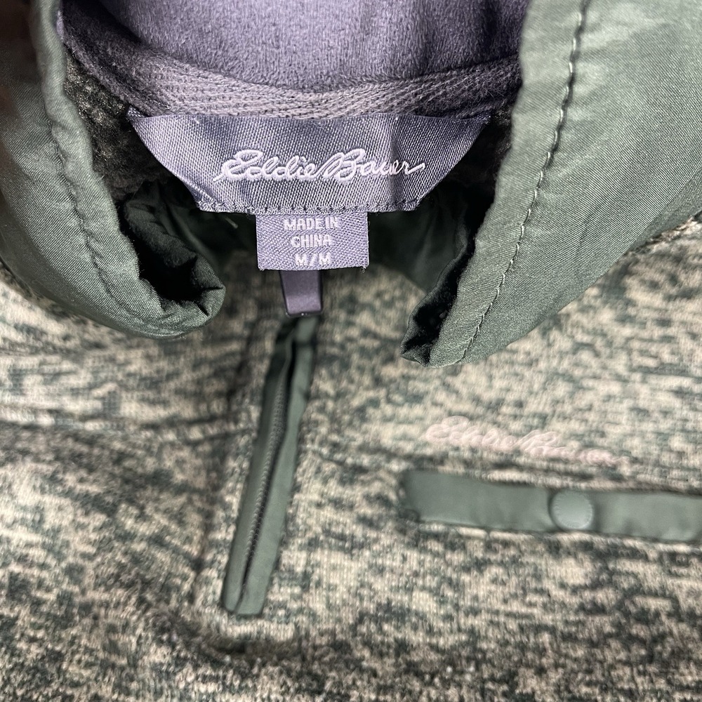 Eddie Bauer mens 1/4 zip Size M Heathered Green Fleece Pullover Sweater - Picture 3 of 9
